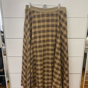 Brown plaid skirt